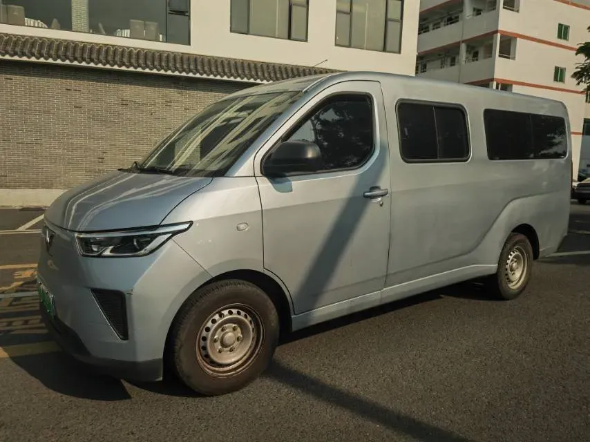 2024 WuLing YangGuang BEV 41.9KWH,autocango,china used car exporter,china ev exporter,chinese used car exporter,chinese used ev exporter