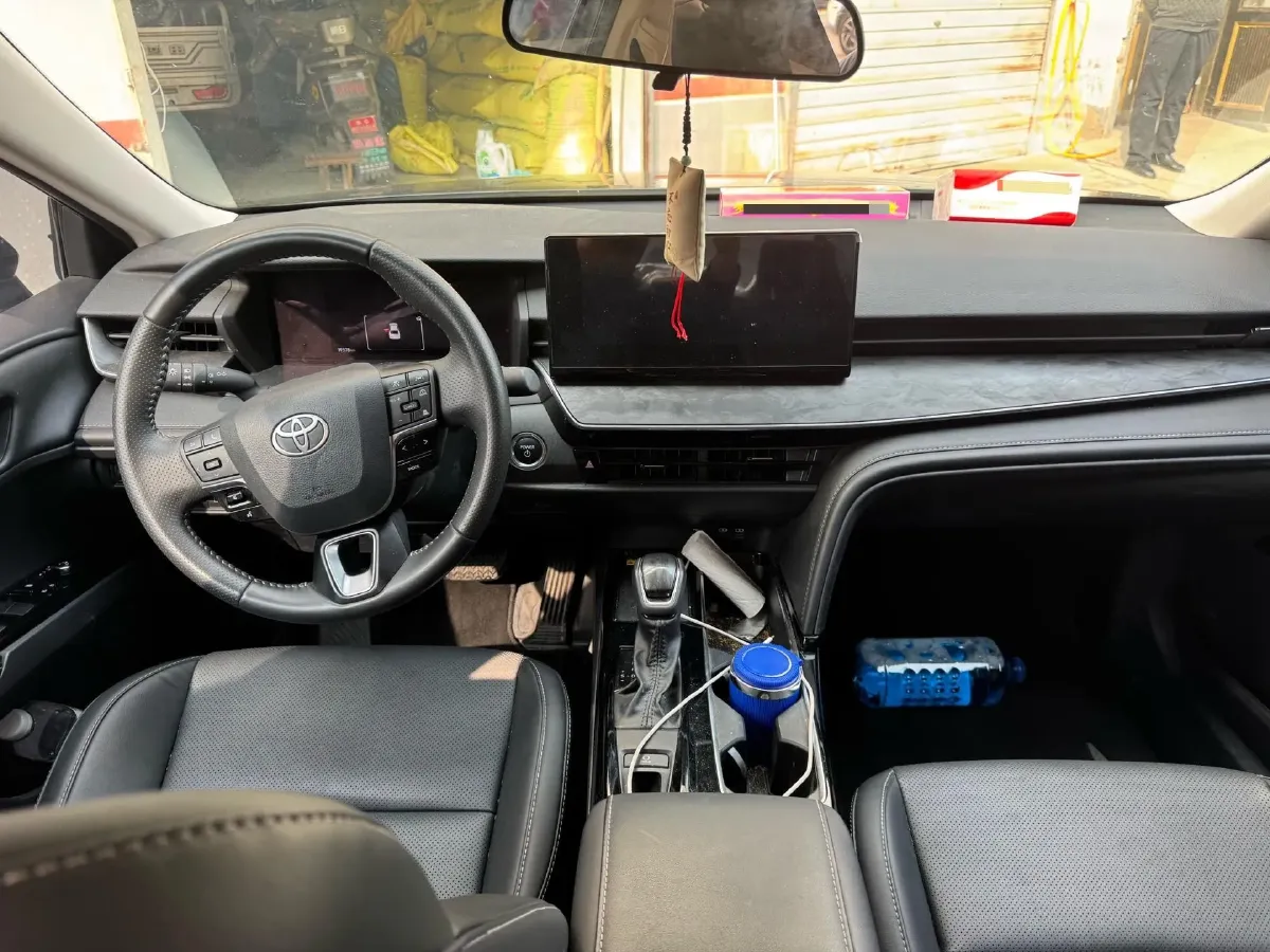 2024 Toyota Camry 2.0L 152HP L4 E-CVT Hybrid,autocango,china used car exporter,china ev exporter,chinese used car exporter,chinese used ev exporter