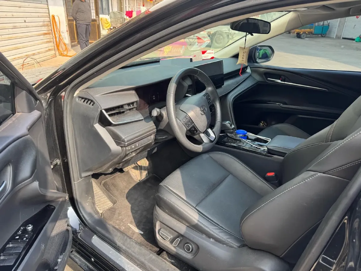 2024 Toyota Camry 2.0L 152HP L4 E-CVT Hybrid,autocango,china used car exporter,china ev exporter,chinese used car exporter,chinese used ev exporter