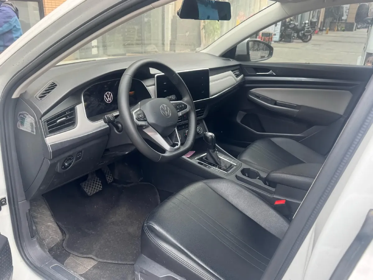 2023 Volkswagen Bora 1.2T 116HP L4 7DCT,autocango,china used car exporter,china ev exporter,chinese used car exporter,chinese used ev exporter