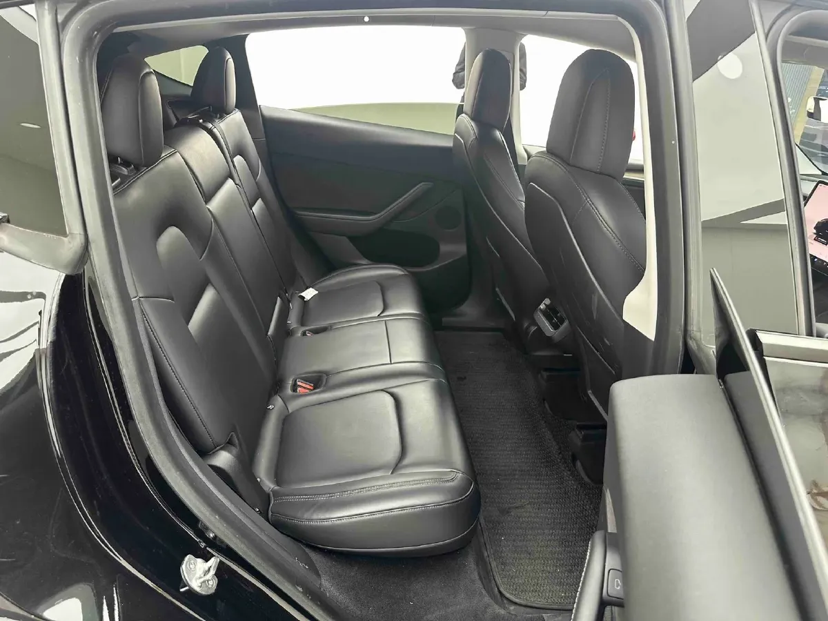 2022 Tesla Model Y BEV 60KWH,autocango,china used car exporter,china ev exporter,chinese used car exporter,chinese used ev exporter