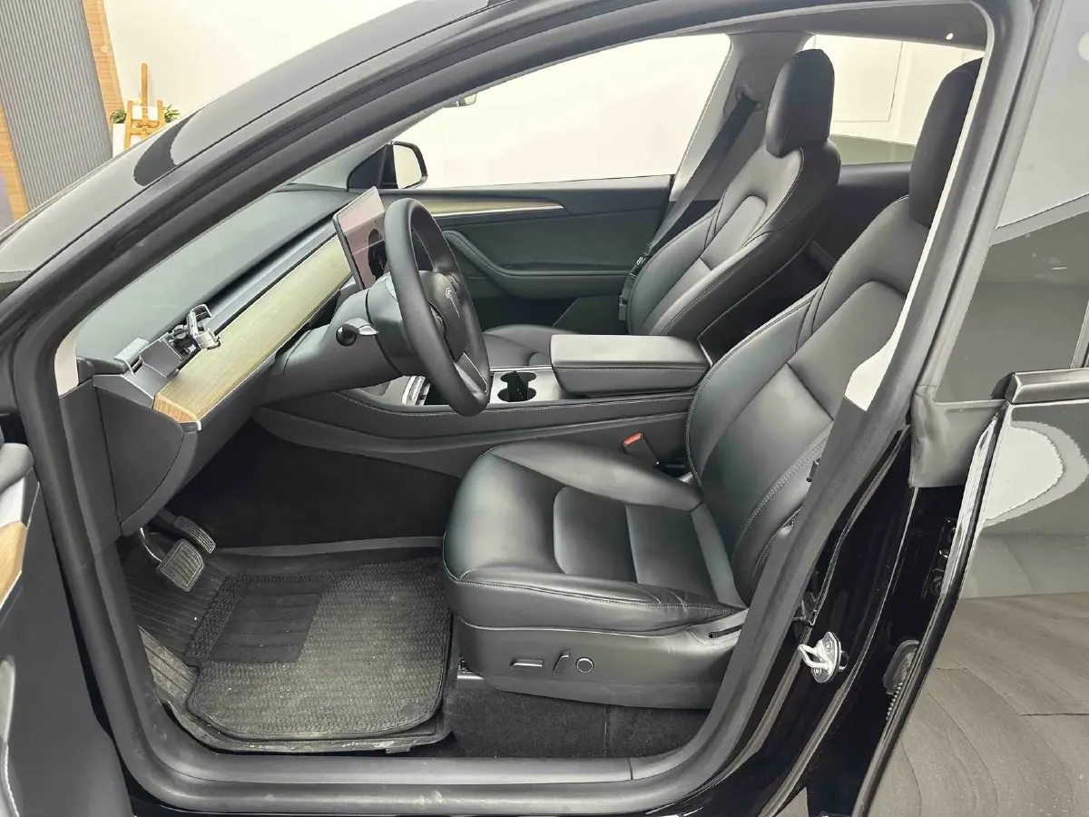 2022 Tesla Model Y BEV 60KWH,autocango,china used car exporter,china ev exporter,chinese used car exporter,chinese used ev exporter