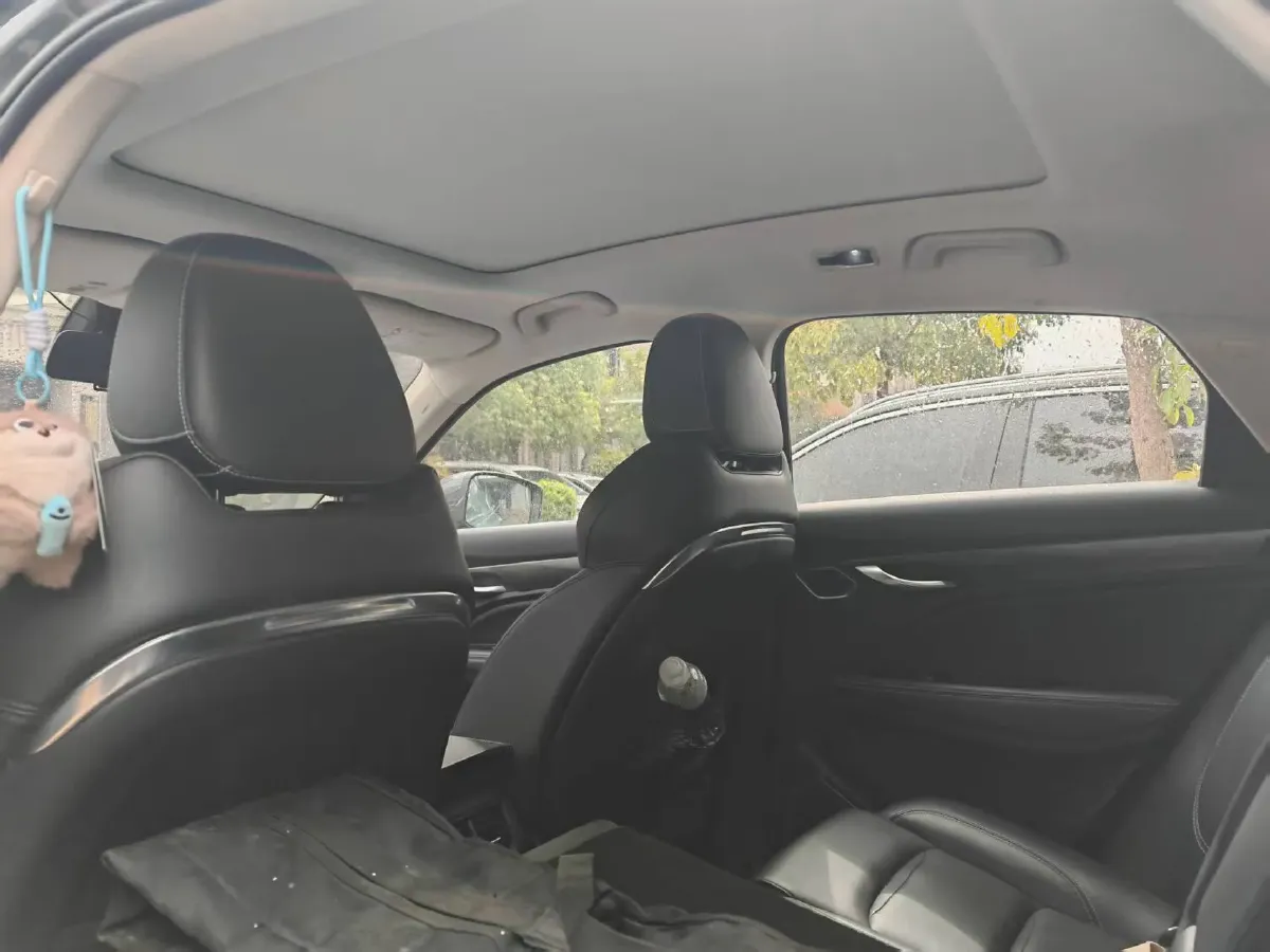 2020 Roewe RX5 1.5T 169HP L4 AMT PHEV 11.1KWH,autocango,china used car exporter,china ev exporter,chinese used car exporter,chinese used ev exporter