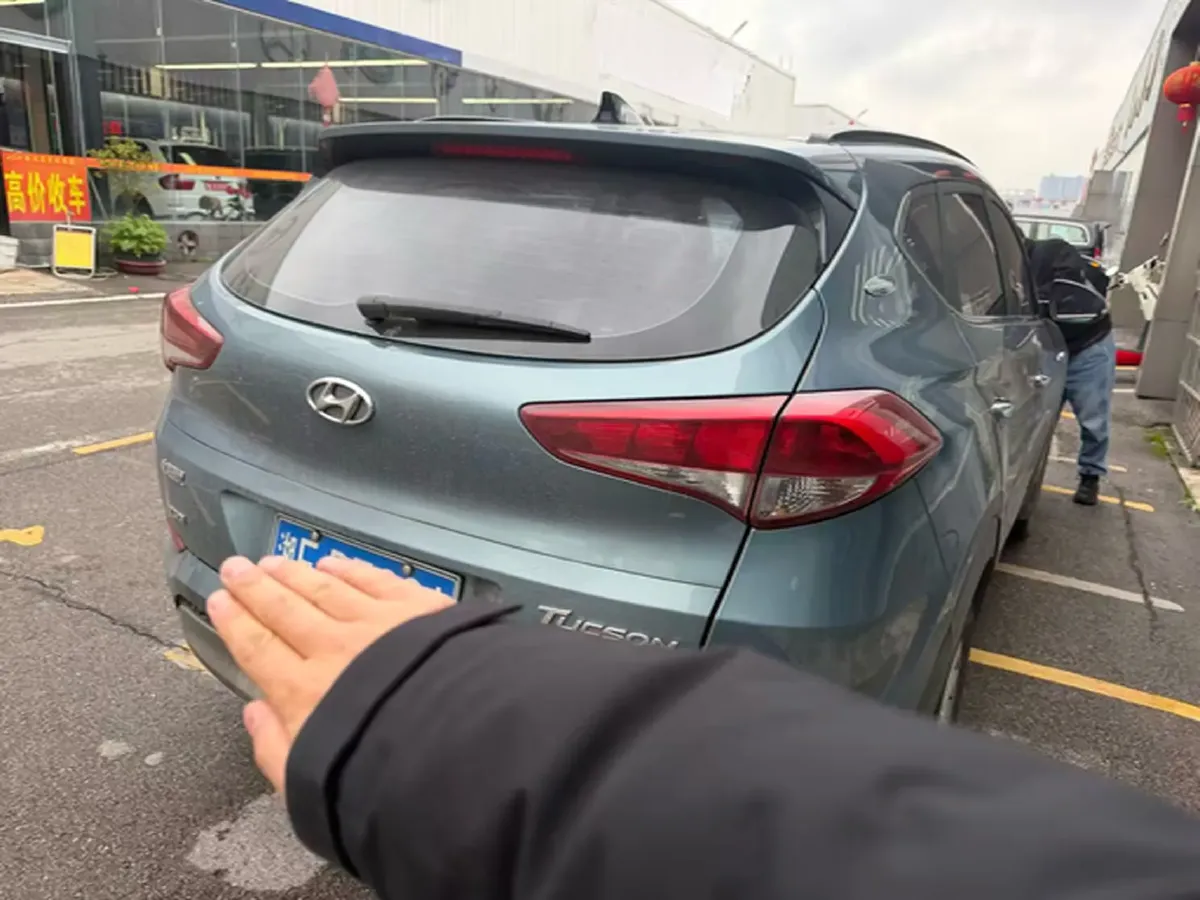 2015 Hyundai Tucson 1.6T 177HP L4 7DCT,autocango,china used car exporter,china ev exporter,chinese used car exporter,chinese used ev exporter