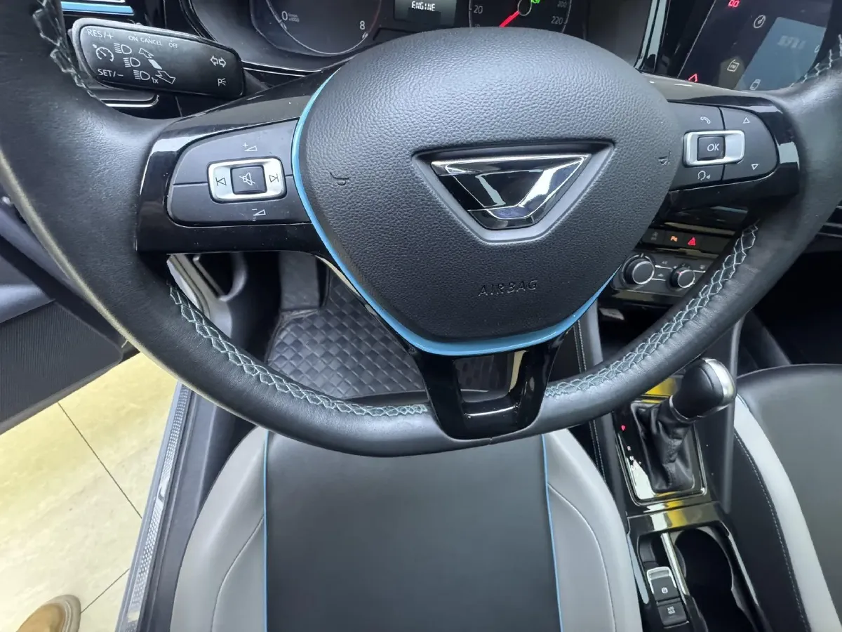 2022 Jetta VS5 1.4T 150HP L4 6AT,autocango,china used car exporter,china ev exporter,chinese used car exporter,chinese used ev exporter