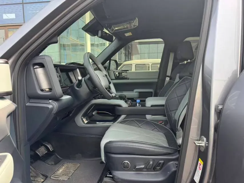 2023 FangChengBao Bao 5 1.5T 194HP L4 E-CVT PHEV 31.8KWH,autocango,china used car exporter,china ev exporter,chinese used car exporter,chinese used ev exporter