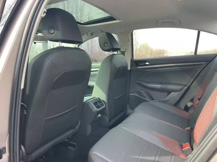 2021 Volkswagen Bora 1.5L 113HP L4 6AT,autocango,china used car exporter,china ev exporter,chinese used car exporter,chinese used ev exporter