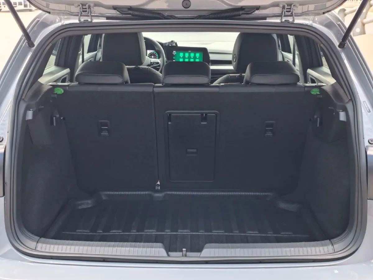 2023 Volkswagen Golf 1.4T 150HP L4 7DCT,autocango,china used car exporter,china ev exporter,chinese used car exporter,chinese used ev exporter