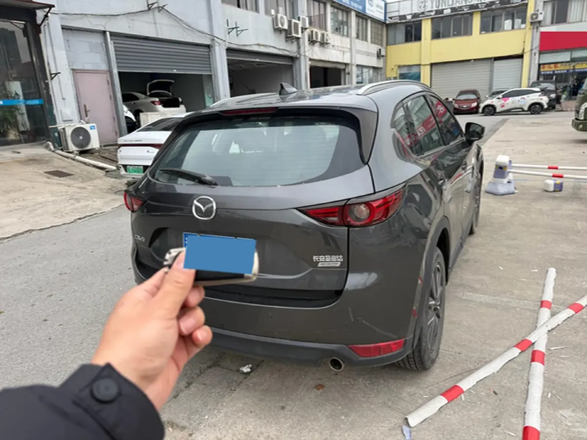 2017 Mazda CX-5 2.5L 196HP L4 6AT,autocango,china used car exporter,china ev exporter,chinese used car exporter,chinese used ev exporter