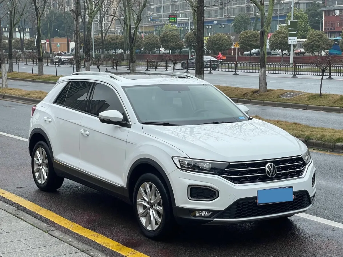 2021 Volkswagen T-Roc 1.4T 150HP L4 7DCT,autocango,china used car exporter,china ev exporter,chinese used car exporter,chinese used ev exporter