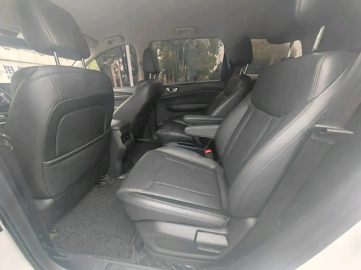 2022 WuLing JiaChen 1.5L 99HP L4 6MT,autocango,china used car exporter,china ev exporter,chinese used car exporter,chinese used ev exporter