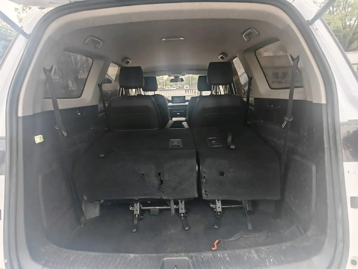 2022 WuLing JiaChen 1.5L 99HP L4 6MT,autocango,china used car exporter,china ev exporter,chinese used car exporter,chinese used ev exporter