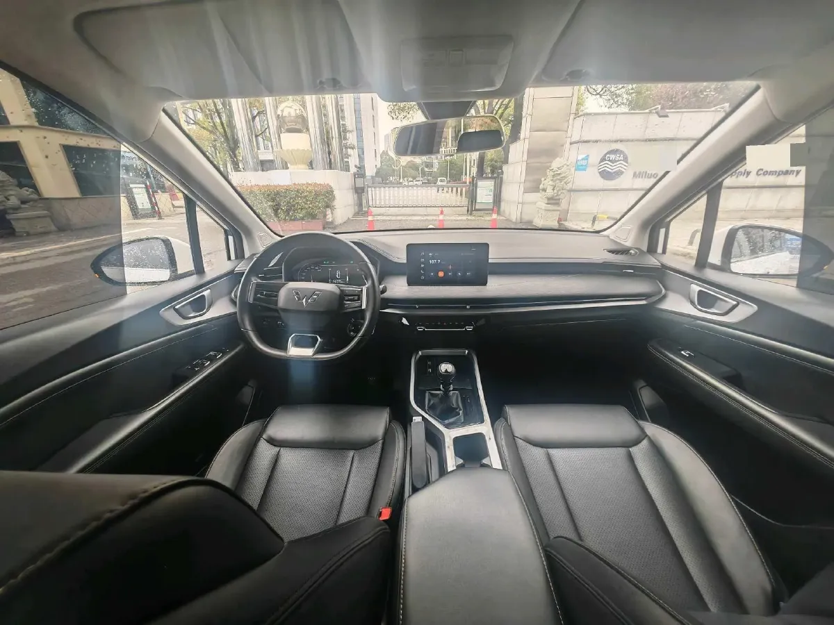 2022 WuLing JiaChen 1.5L 99HP L4 6MT,autocango,china used car exporter,china ev exporter,chinese used car exporter,chinese used ev exporter