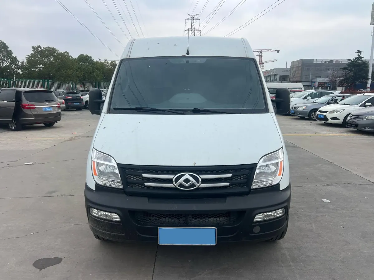 2020 MAXUS XinTu V80 2.5T 136HP L4 6MT,autocango,china used car exporter,china ev exporter,chinese used car exporter,chinese used ev exporter