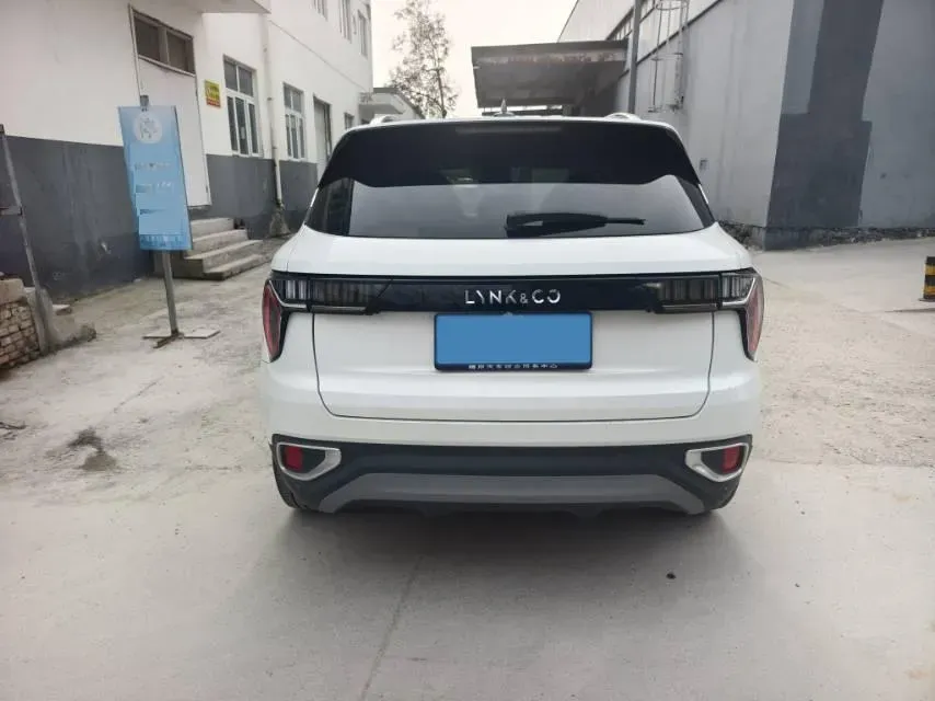 2019 Beijing BJ40 2.0T 218HP L4 6AT,autocango,china used car exporter,china ev exporter,chinese used car exporter,chinese used ev exporter