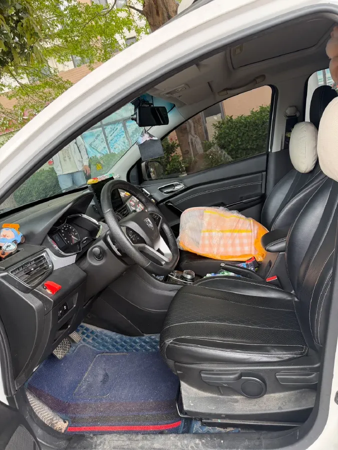 2018 BaoJun 360 1.5L 112HP L4 6MT,autocango,china used car exporter,china ev exporter,chinese used car exporter,chinese used ev exporter