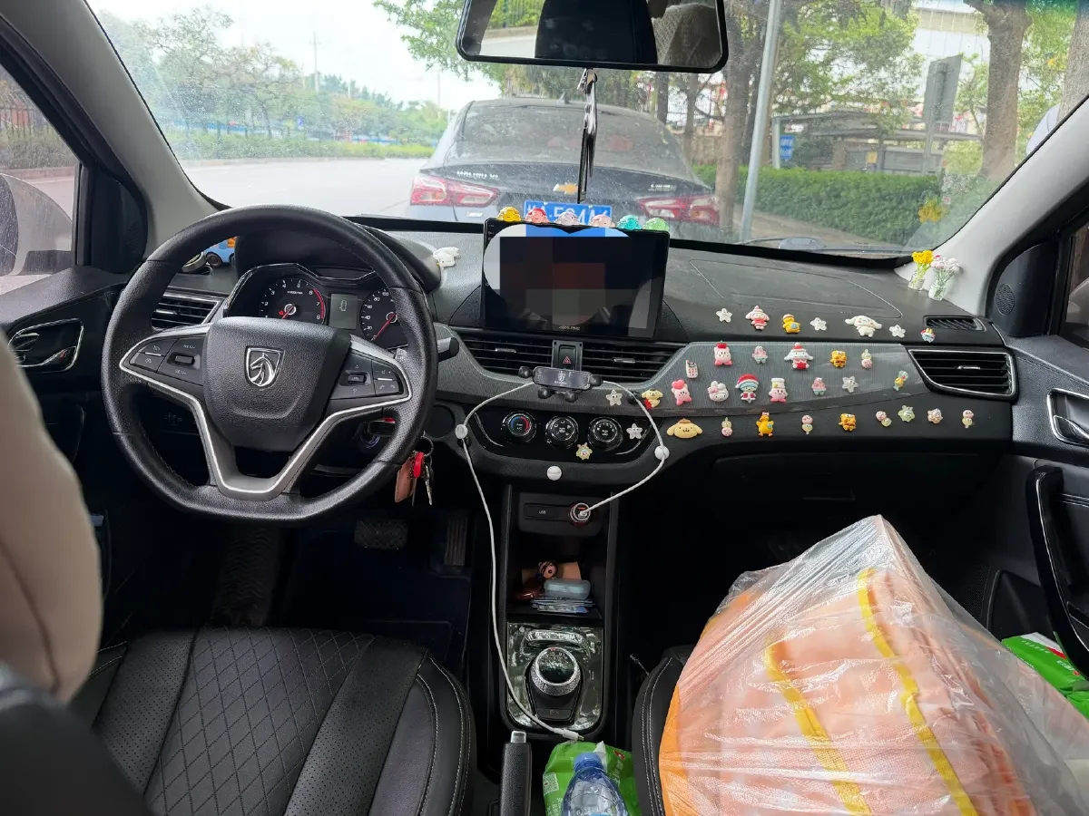 2018 BaoJun 360 1.5L 112HP L4 6MT,autocango,china used car exporter,china ev exporter,chinese used car exporter,chinese used ev exporter