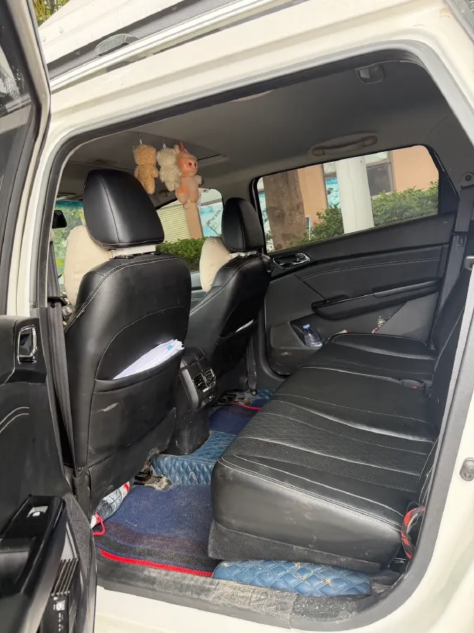 2018 BaoJun 360 1.5L 112HP L4 6MT,autocango,china used car exporter,china ev exporter,chinese used car exporter,chinese used ev exporter