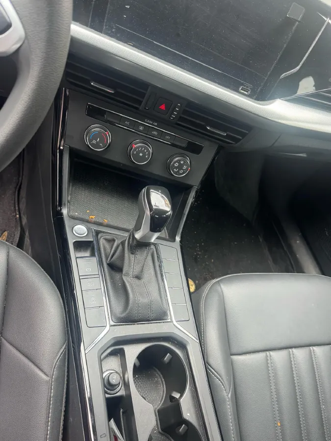 2024 Volkswagen Passat 1.4T 150HP L4 7DCT,autocango,china used car exporter,china ev exporter,chinese used car exporter,chinese used ev exporter