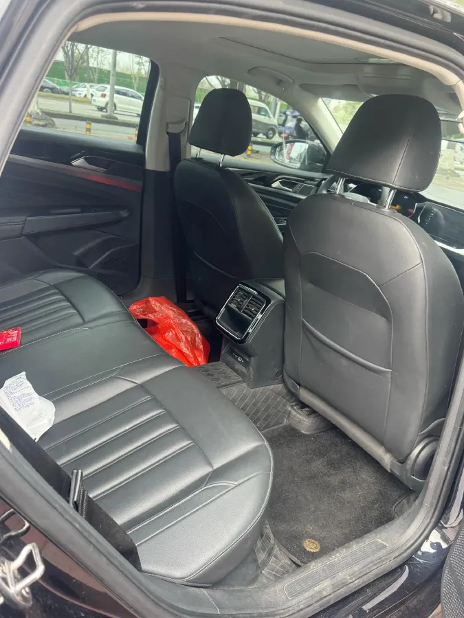 2024 Volkswagen Passat 1.4T 150HP L4 7DCT,autocango,china used car exporter,china ev exporter,chinese used car exporter,chinese used ev exporter