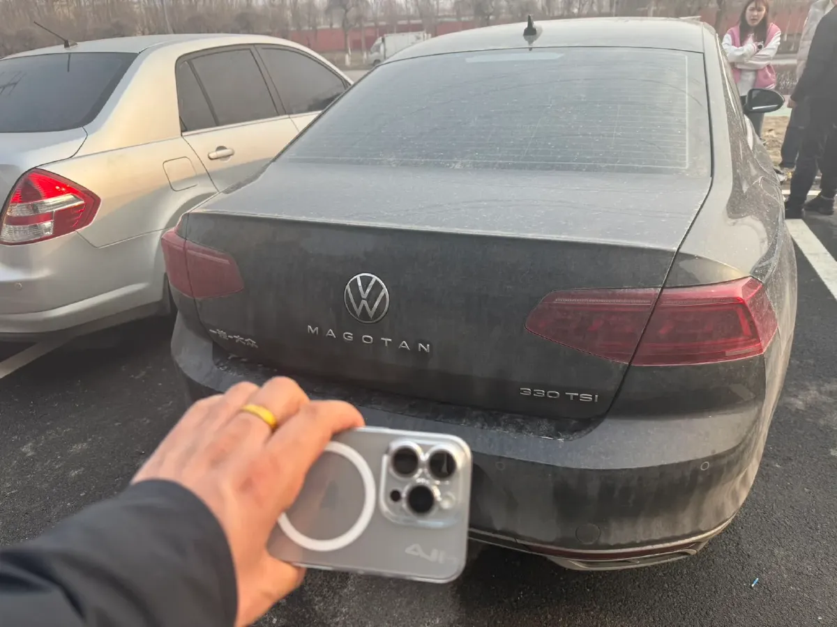 2023 Volkswagen Magotan 2.0T 186HP L4 7DCT,autocango,china used car exporter,china ev exporter,chinese used car exporter,chinese used ev exporter