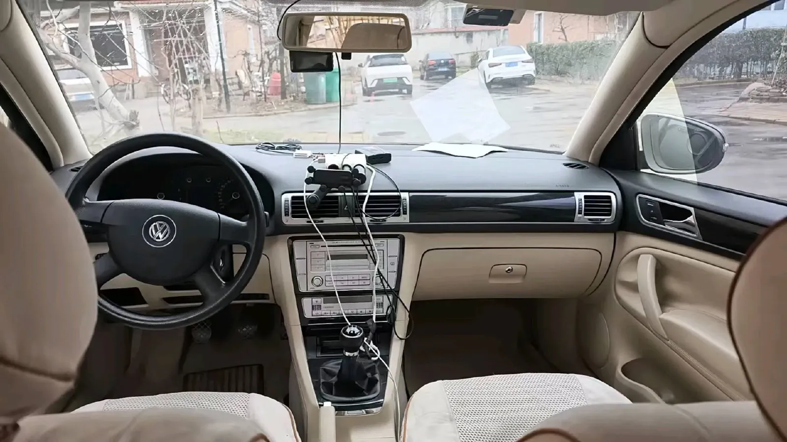 2009 Volkswagen Passat 2.0L 116HP L4 5MT,autocango,china used car exporter,china ev exporter,chinese used car exporter,chinese used ev exporter