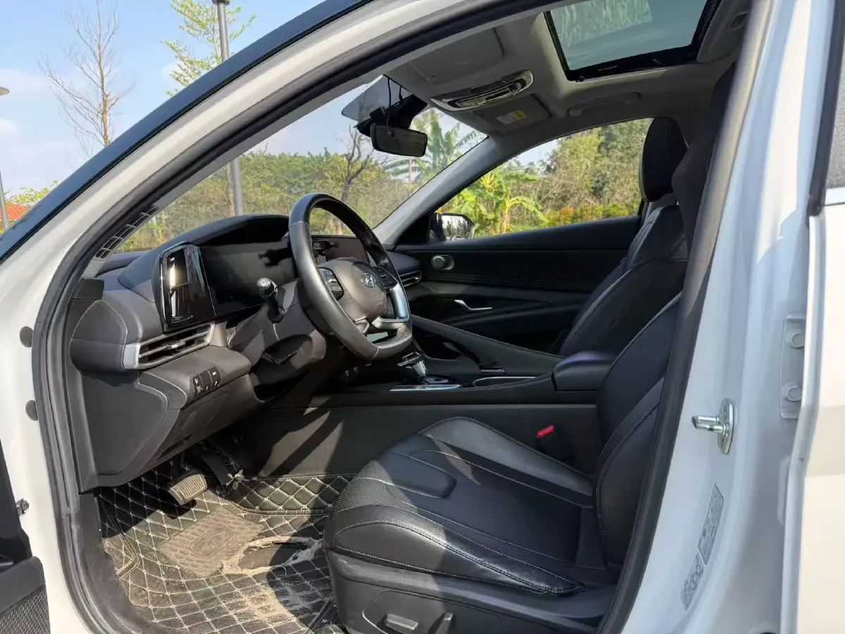 2021 Hyundai Elantra 1.5L 115HP L4 CVT,autocango,china used car exporter,china ev exporter,chinese used car exporter,chinese used ev exporter