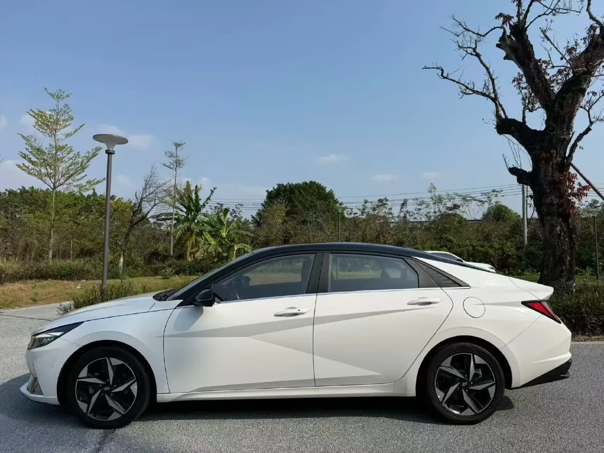 2021 Hyundai Elantra 1.5L 115HP L4 CVT,autocango,china used car exporter,china ev exporter,chinese used car exporter,chinese used ev exporter