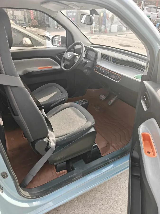 2020 WuLing HongGuang MINI EV BEV 9.3KWH,autocango,china used car exporter,china ev exporter,chinese used car exporter,chinese used ev exporter