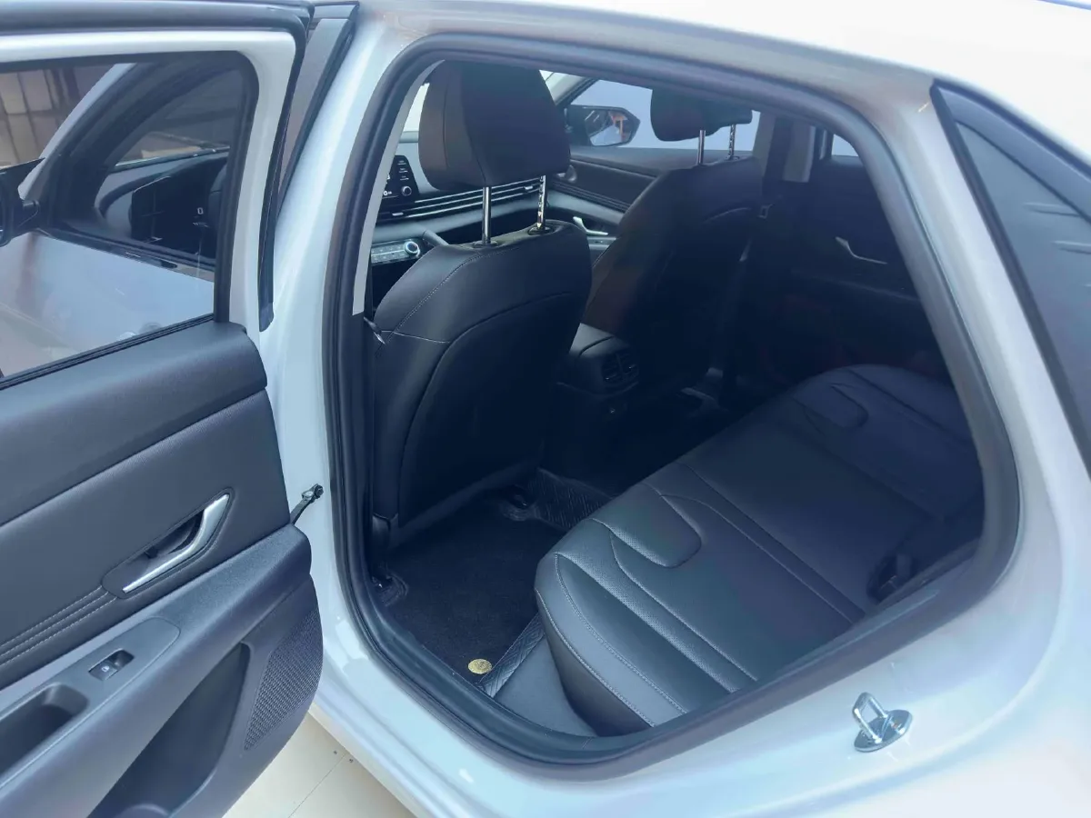 2022 Hyundai Elantra 1.5L 115HP L4 CVT,autocango,china used car exporter,china ev exporter,chinese used car exporter,chinese used ev exporter