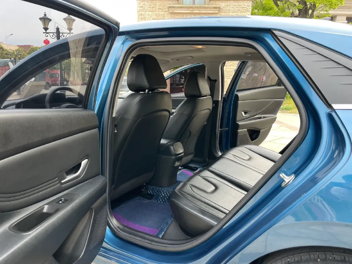 2021 Hyundai Elantra 1.5L 115HP L4 CVT,autocango,china used car exporter,china ev exporter,chinese used car exporter,chinese used ev exporter