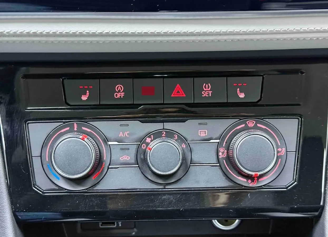 2022 Jetta VS5 1.4T 150HP L4 6AT,autocango,china used car exporter,china ev exporter,chinese used car exporter,chinese used ev exporter