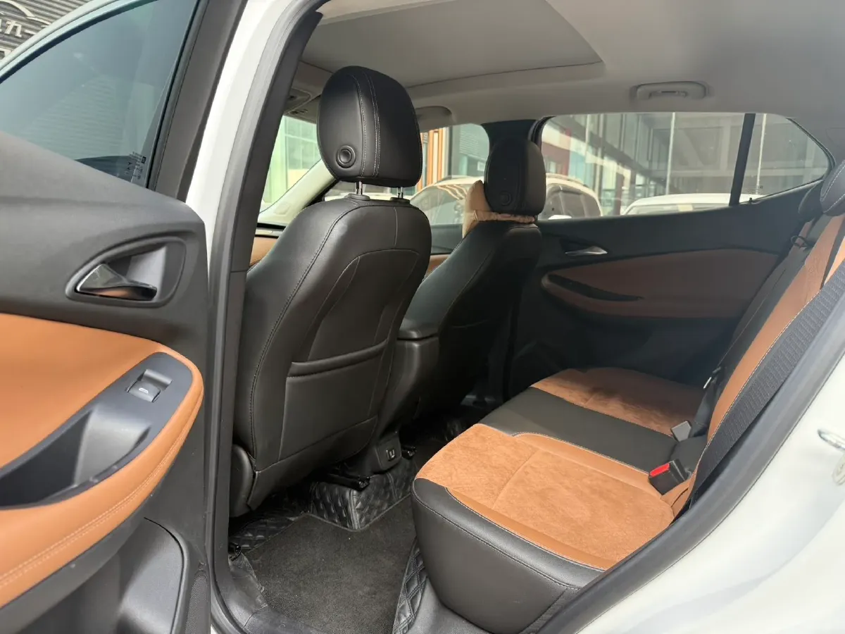 2022 Buick Encore GX 1.3T 165HP L3 CVT,autocango,china used car exporter,china ev exporter,chinese used car exporter,chinese used ev exporter