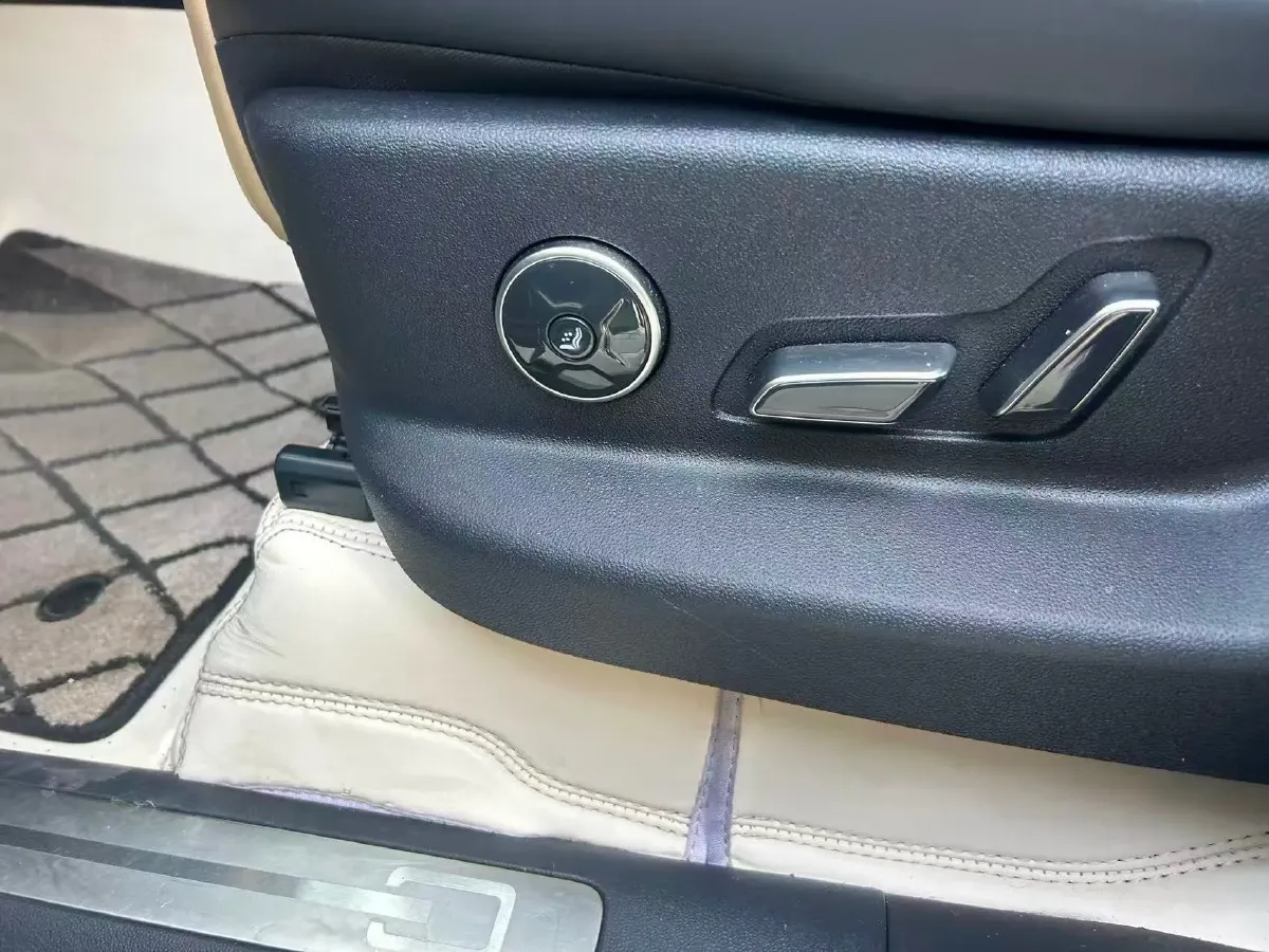 2024 Jaguar XEL 2.0T 250HP L4 8AT,autocango,china used car exporter,china ev exporter,chinese used car exporter,chinese used ev exporter