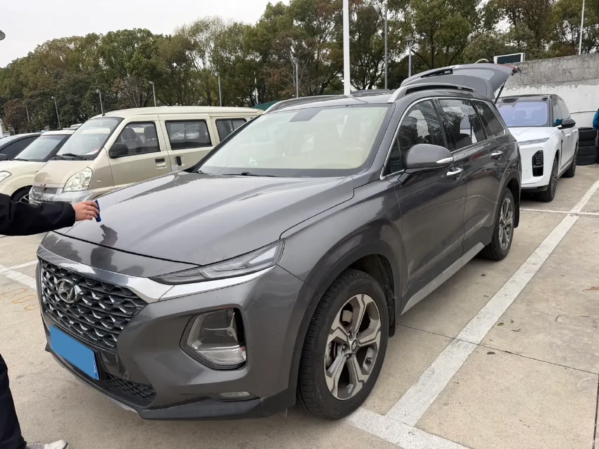 2019 Hyundai Santafe 2.0T 240HP L4 8AT,autocango,china used car exporter,china ev exporter,chinese used car exporter,chinese used ev exporter
