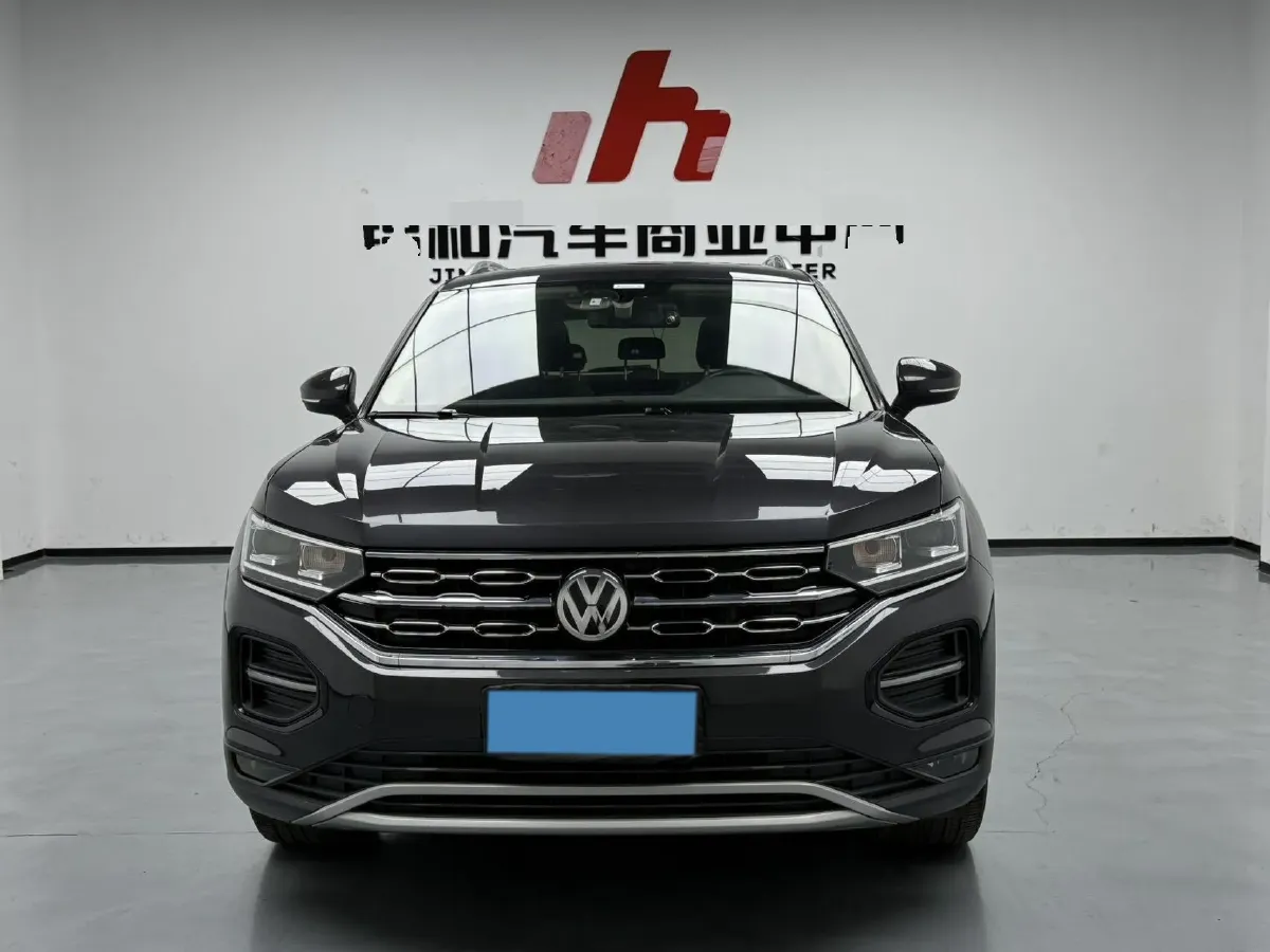 2019 Jeep Cherokee 2.0T 234HP L4 9AT,autocango,china used car exporter,china ev exporter,chinese used car exporter,chinese used ev exporter