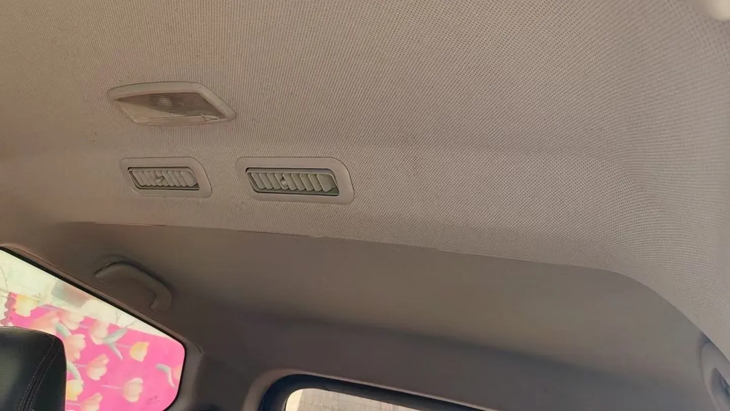 2019 BaoJun 730 1.5L 105HP L4 6MT,autocango,china used car exporter,china ev exporter,chinese used car exporter,chinese used ev exporter