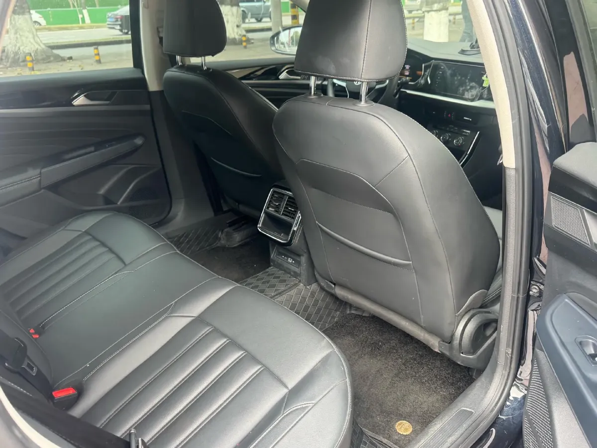 2024 Volkswagen Passat 1.4T 150HP L4 7DCT,autocango,china used car exporter,china ev exporter,chinese used car exporter,chinese used ev exporter