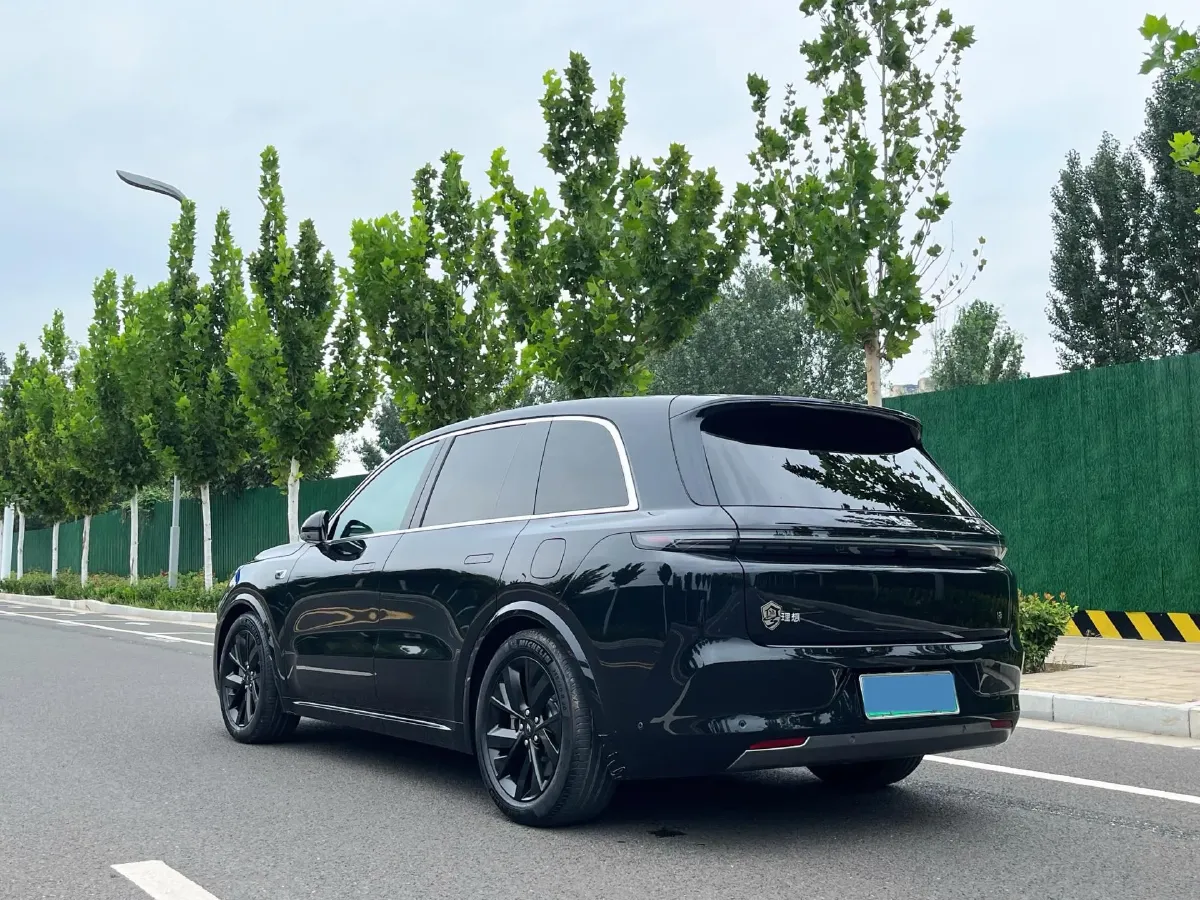 2023 Li L8 Range Extended 154HP REEV 40.9KWH,autocango,china used car exporter,china ev exporter,chinese used car exporter,chinese used ev exporter