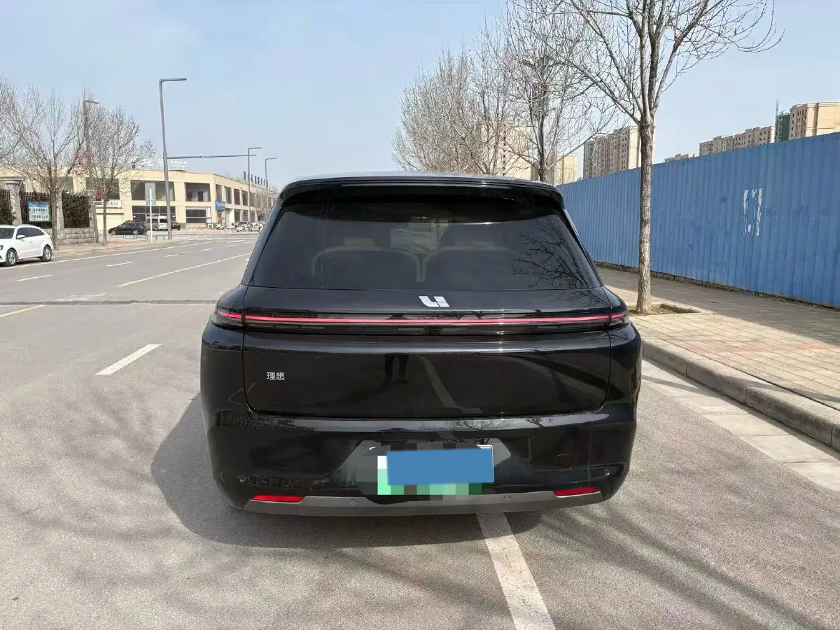 2023 Li L8 Range Extended 154HP REEV 40.9KWH,autocango,china used car exporter,china ev exporter,chinese used car exporter,chinese used ev exporter