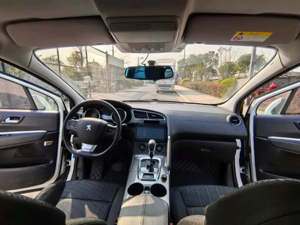 2016 Peugeot 3008 2.0L 147HP L4 6AT,autocango,china used car exporter,china ev exporter,chinese used car exporter,chinese used ev exporter