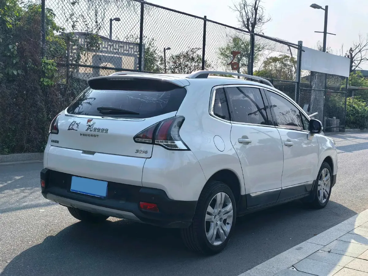 2016 Peugeot 3008 2.0L 147HP L4 6AT,autocango,china used car exporter,china ev exporter,chinese used car exporter,chinese used ev exporter