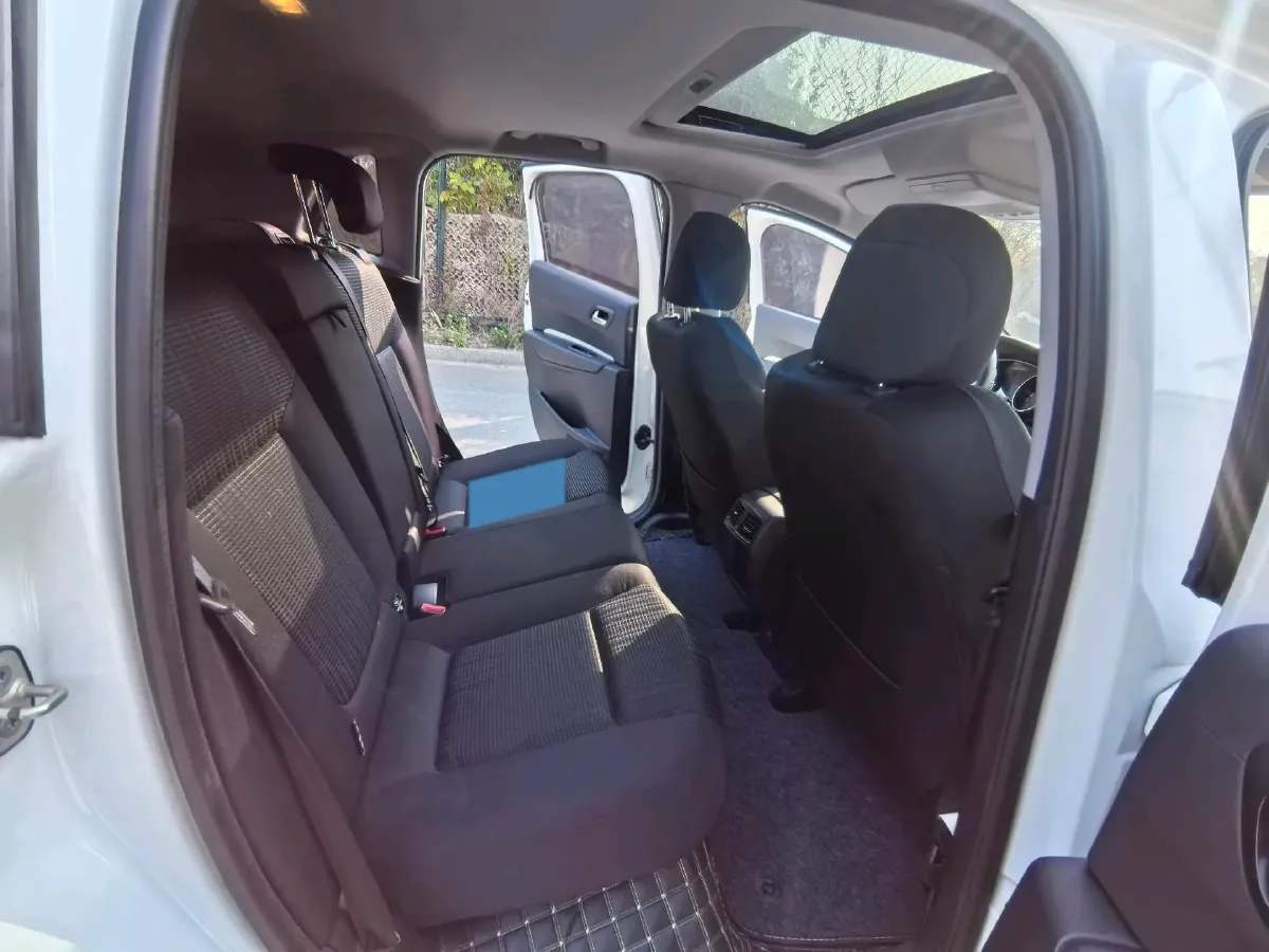 2016 Peugeot 3008 2.0L 147HP L4 6AT,autocango,china used car exporter,china ev exporter,chinese used car exporter,chinese used ev exporter