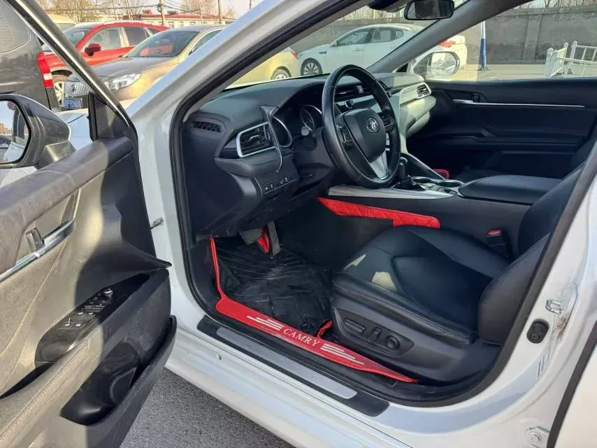 2019 Toyota Camry 2.5L 178HP L4 E-CVT Hybrid,autocango,china used car exporter,china ev exporter,chinese used car exporter,chinese used ev exporter