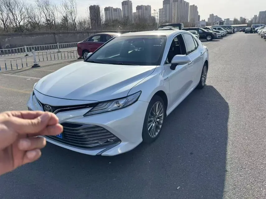 2019 Toyota Camry 2.5L 178HP L4 E-CVT Hybrid,autocango,china used car exporter,china ev exporter,chinese used car exporter,chinese used ev exporter