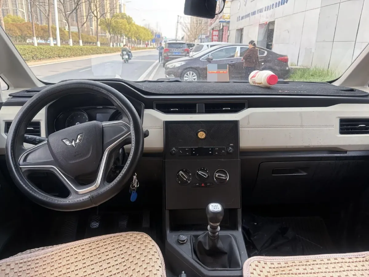 2019 Venucia M50V 1.5L 112HP L4 5MT,autocango,china used car exporter,china ev exporter,chinese used car exporter,chinese used ev exporter