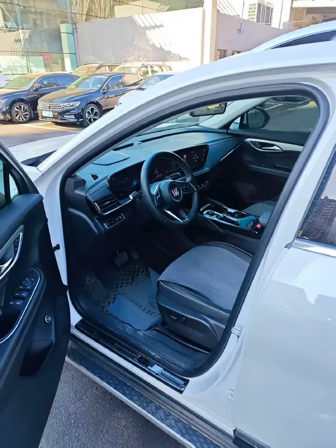2025 Buick EnvisionPlus 2.0T 237HP L4 9AT,autocango,china used car exporter,china ev exporter,chinese used car exporter,chinese used ev exporter