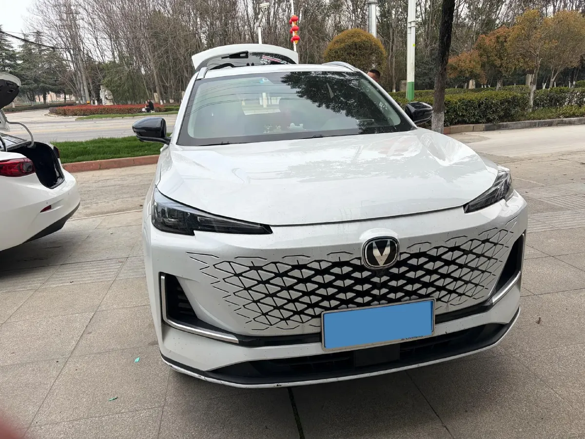 2024 ChangAn CS55 Plus 1.5T 188HP L4 7DCT,autocango,china used car exporter,china ev exporter,chinese used car exporter,chinese used ev exporter