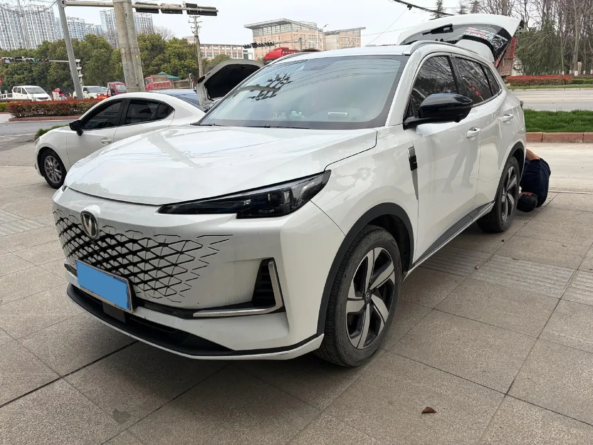 2024 ChangAn CS55 Plus 1.5T 188HP L4 7DCT,autocango,china used car exporter,china ev exporter,chinese used car exporter,chinese used ev exporter