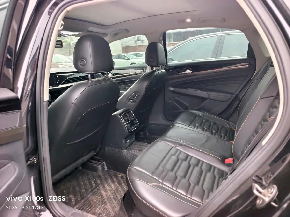 2019 Skoda Kodiak 2.0T 186HP L4 7DCT,autocango,china used car exporter,china ev exporter,chinese used car exporter,chinese used ev exporter